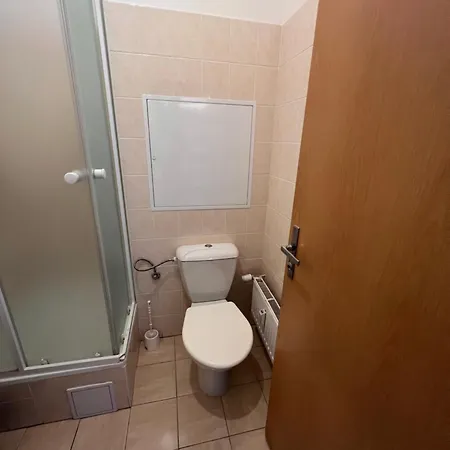 Prosecka Vyhlidka شقة براغ